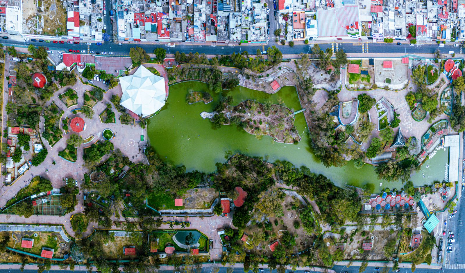 Parque del Pueblo Nezahualcóyotl: Un Oasis Familiar en el Edomex