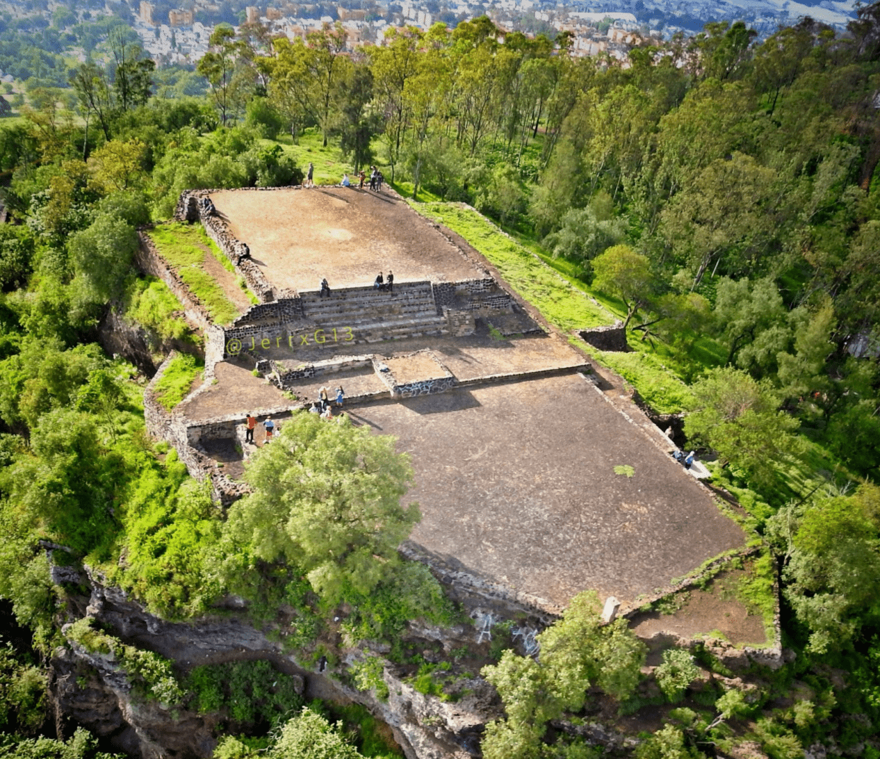 Cerro de la Estrella: Historia y Tradición en el Corazón de Iztapalapa